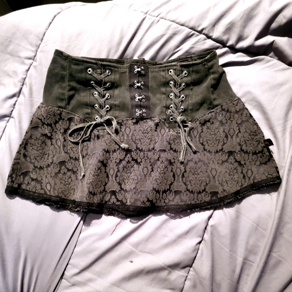 Early 00s Tripp NYC skirt (rare)